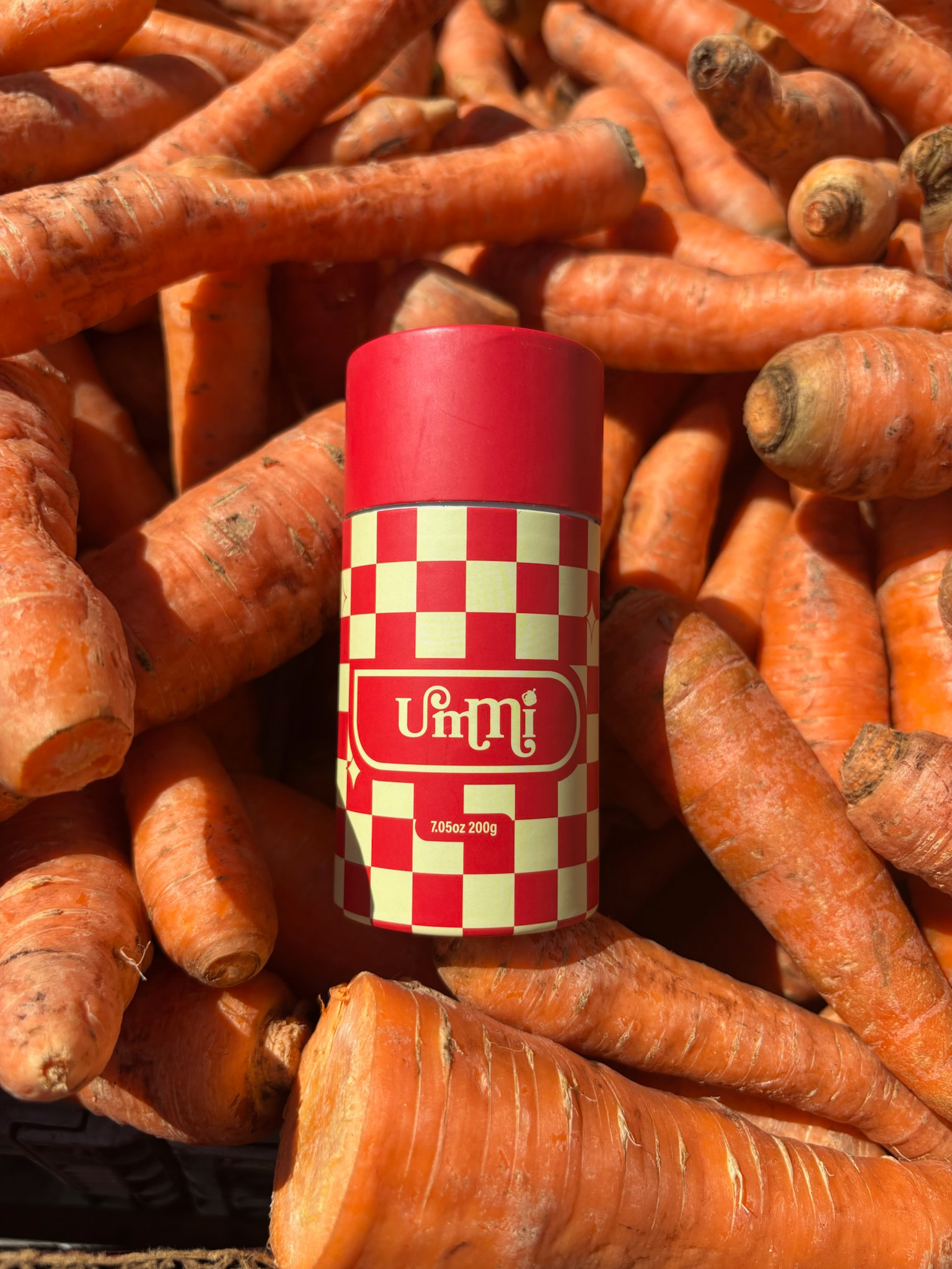 UMMI tube with carrots